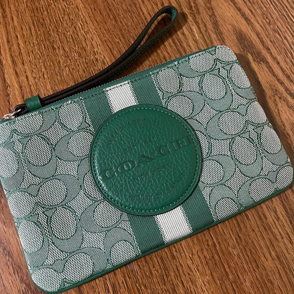 Coach Dempsey Large Corner Zip Wristlet - Picture 4 of 13